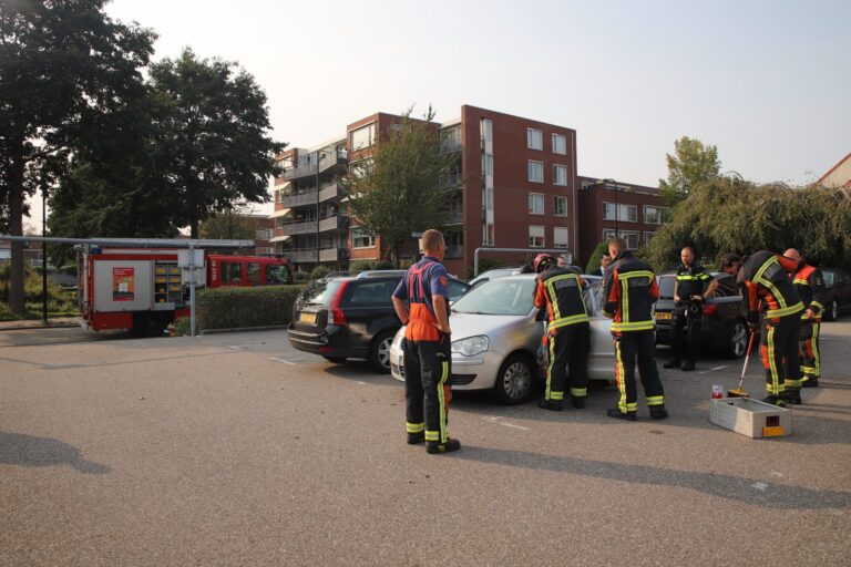 Auto in Gouda springt op slot met baby er nog in