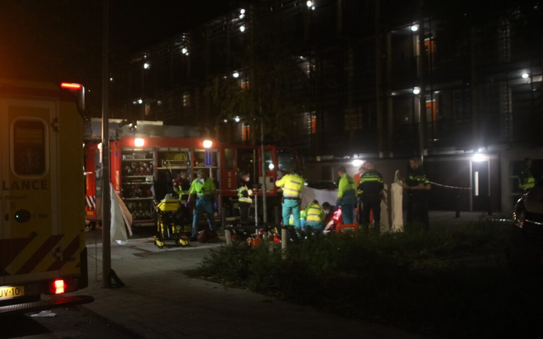 Tiener overleden na steekpartij op Laan van Nieuw Blankenburg in Rozenburg