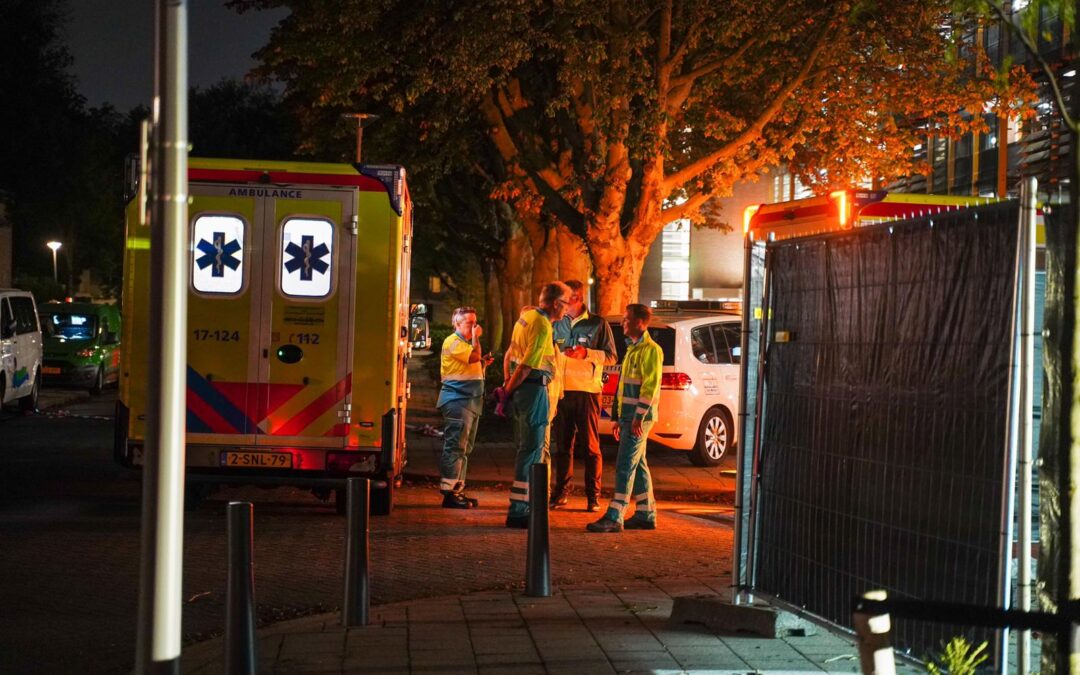 Tiener overleden na steekpartij op Laan van Nieuw Blankenburg in Rozenburg
