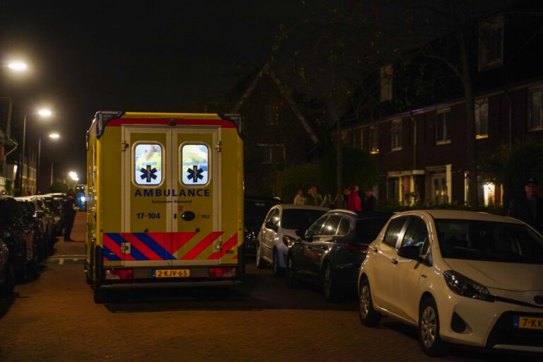 Jongeman (15) gewond na steekpartij Vilmos Huszarstraat Rotterdam