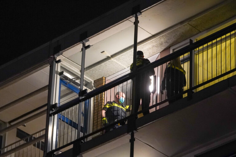 Dode gevonden in woning na melding waterlekkage Kromhoutstraat Rotterdam