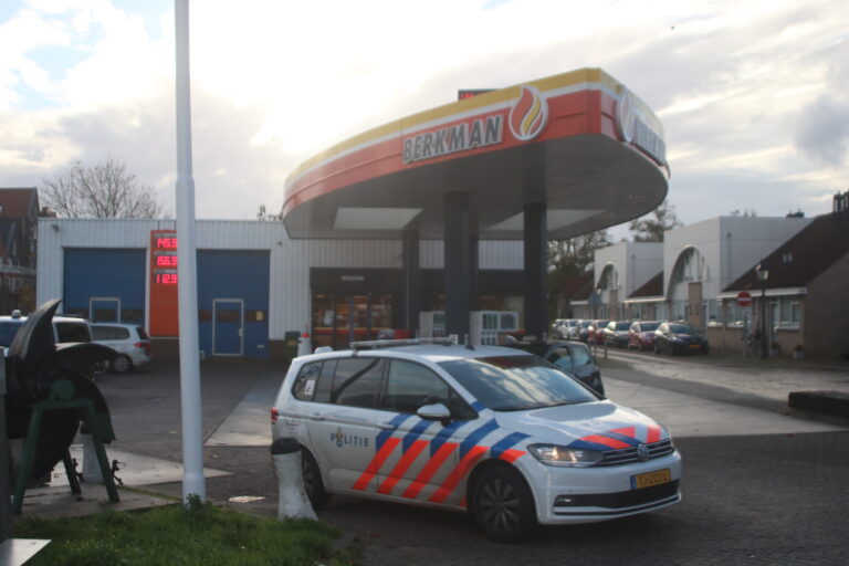 Twee daders voortvluchtig na overval op tankstation aan Noordeinde in Spijkenisse