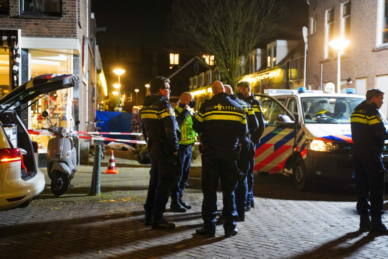 Politie houdt drie verdachten aan voor dodelijke schietpartij Patrimoniumdwarsstraat Vlaardingen