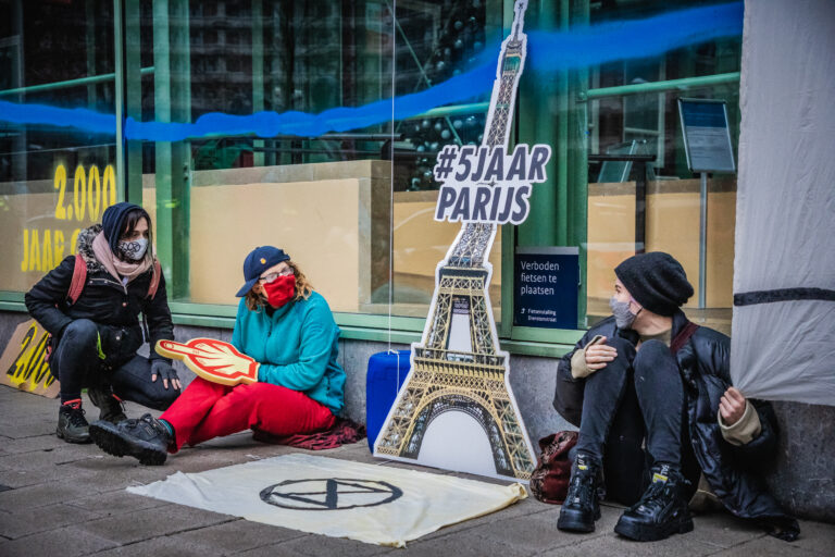 Aanhoudingen bij demonstratie van Extinction Rebellion in Den Haag