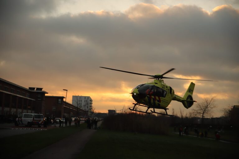 Traumahelikopter uitgerukt voor medisch incident Oosterheemplein Zoetermeer