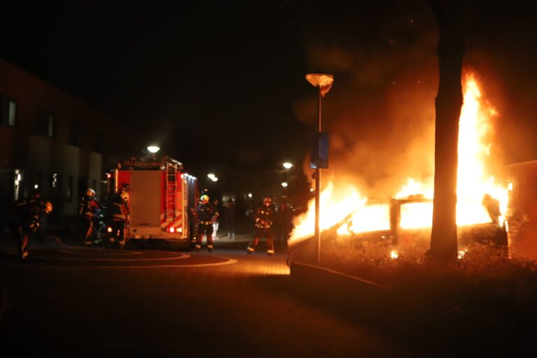 Bestelbus uitgebrand Operalaan Gouda