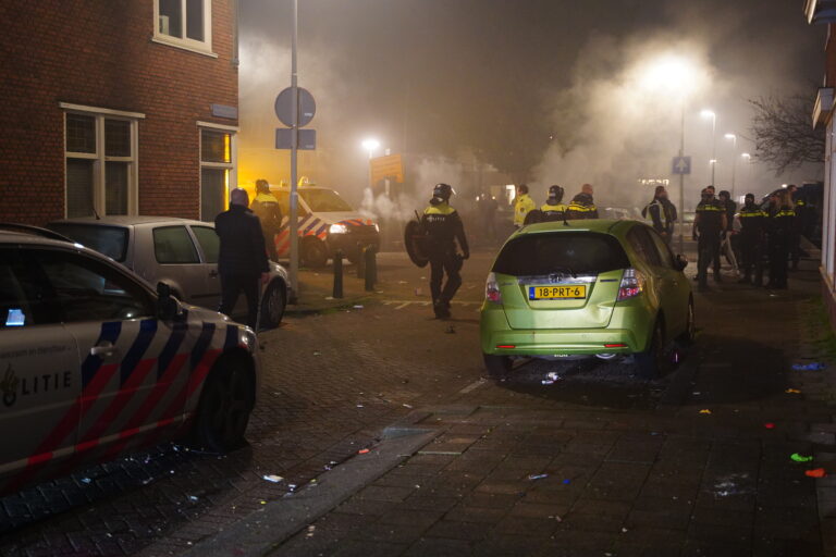 Veel rumoer in straat na ruzie Saerndamplein Rotterdam