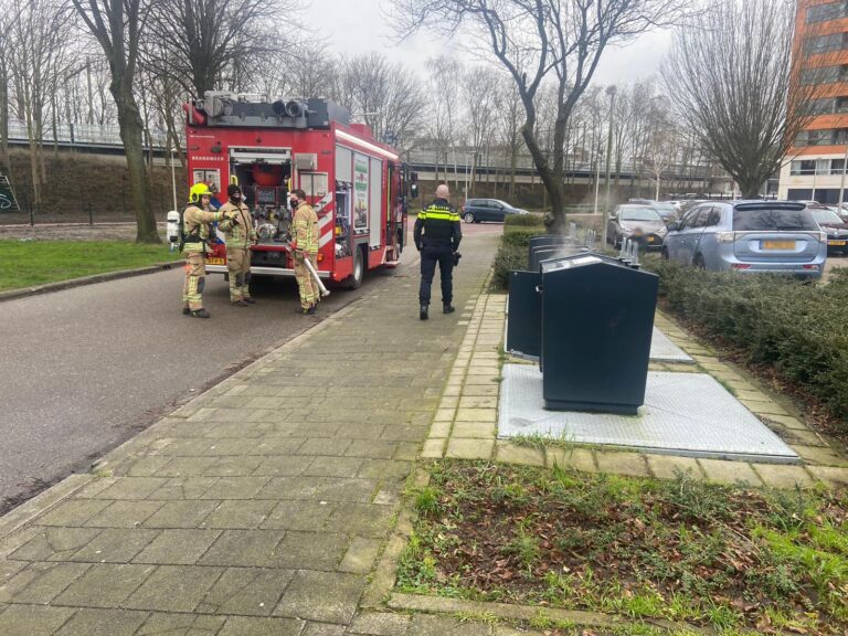 Jongens steken container in brand, politie voert gesprek met ouders Pieter Mondriaanrade Capelle aan den IJssel