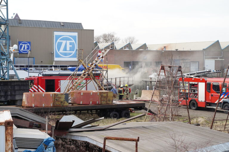 Brand op binnenvaartschip Noord Krimpen aan de Lek