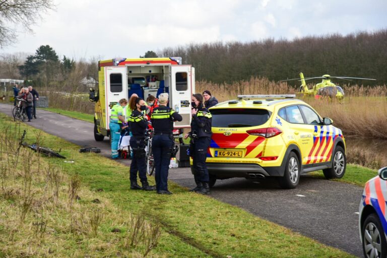 Fietser zwaargewond na valpartij Groenedijk Rhoon