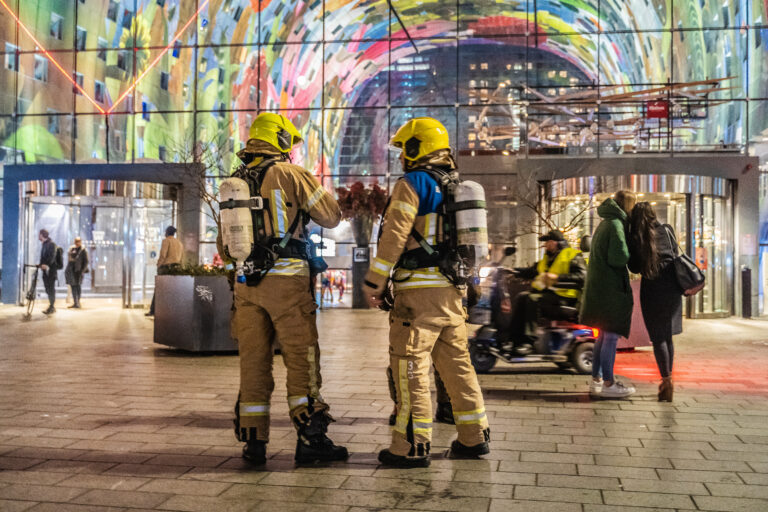 Markthal Rotterdam ontruimd na brand in magazijn