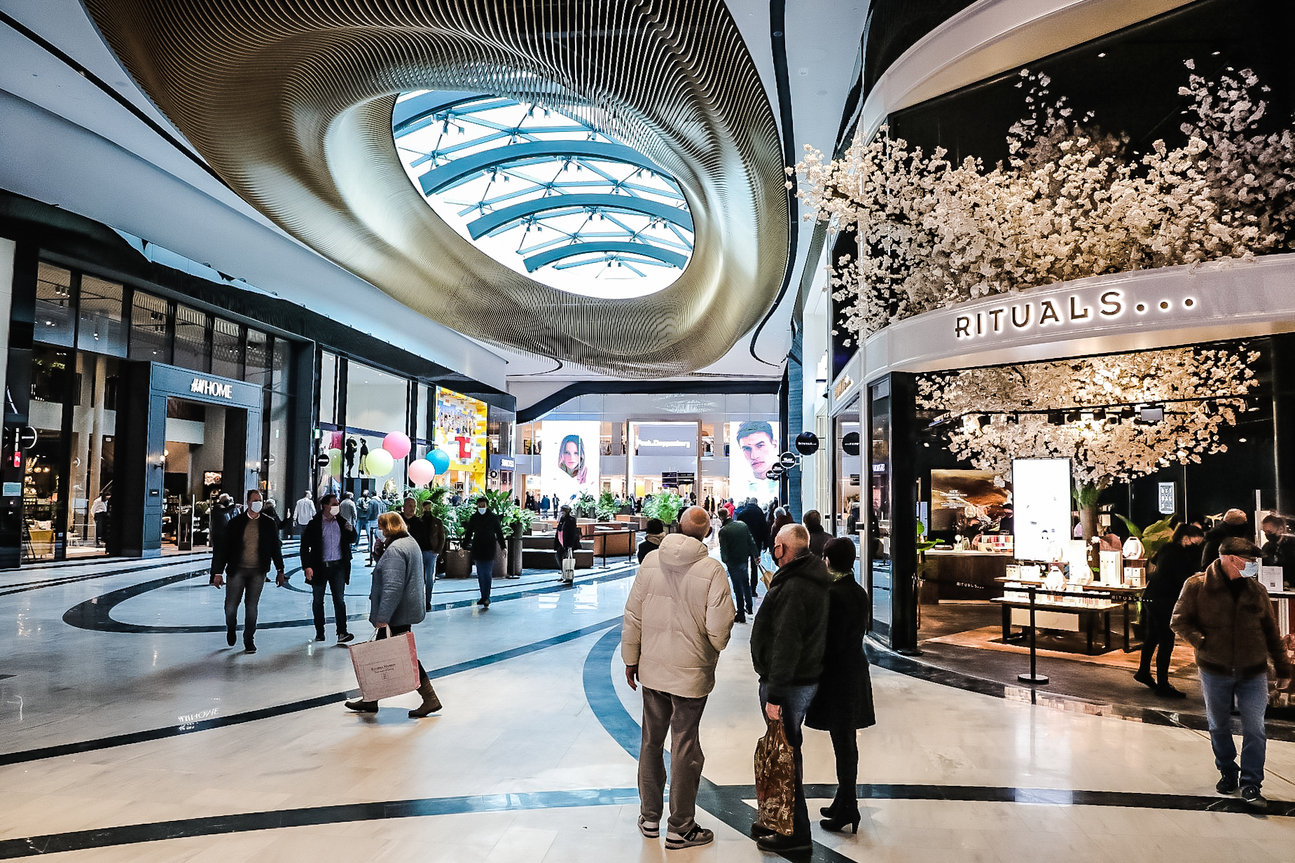 Westfield Mall of the Netherlands in Leidschendam vanaf vandaag 'officieel' geopend Nieuws op