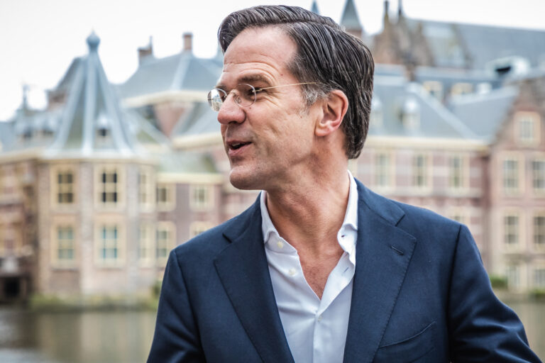 Samenvatting persconferentie dinsdag 11 mei: Versoepelingen aangekondigd met ‘pauzeknop’