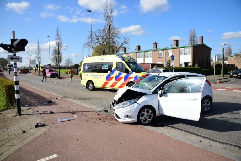 Twee gewonden bij ongeval Langenhorst Rotterdam