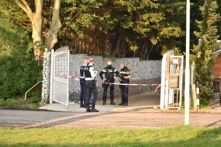 Twee zwaargewonden steekpartij Overschiese Kleiweg Rotterdam