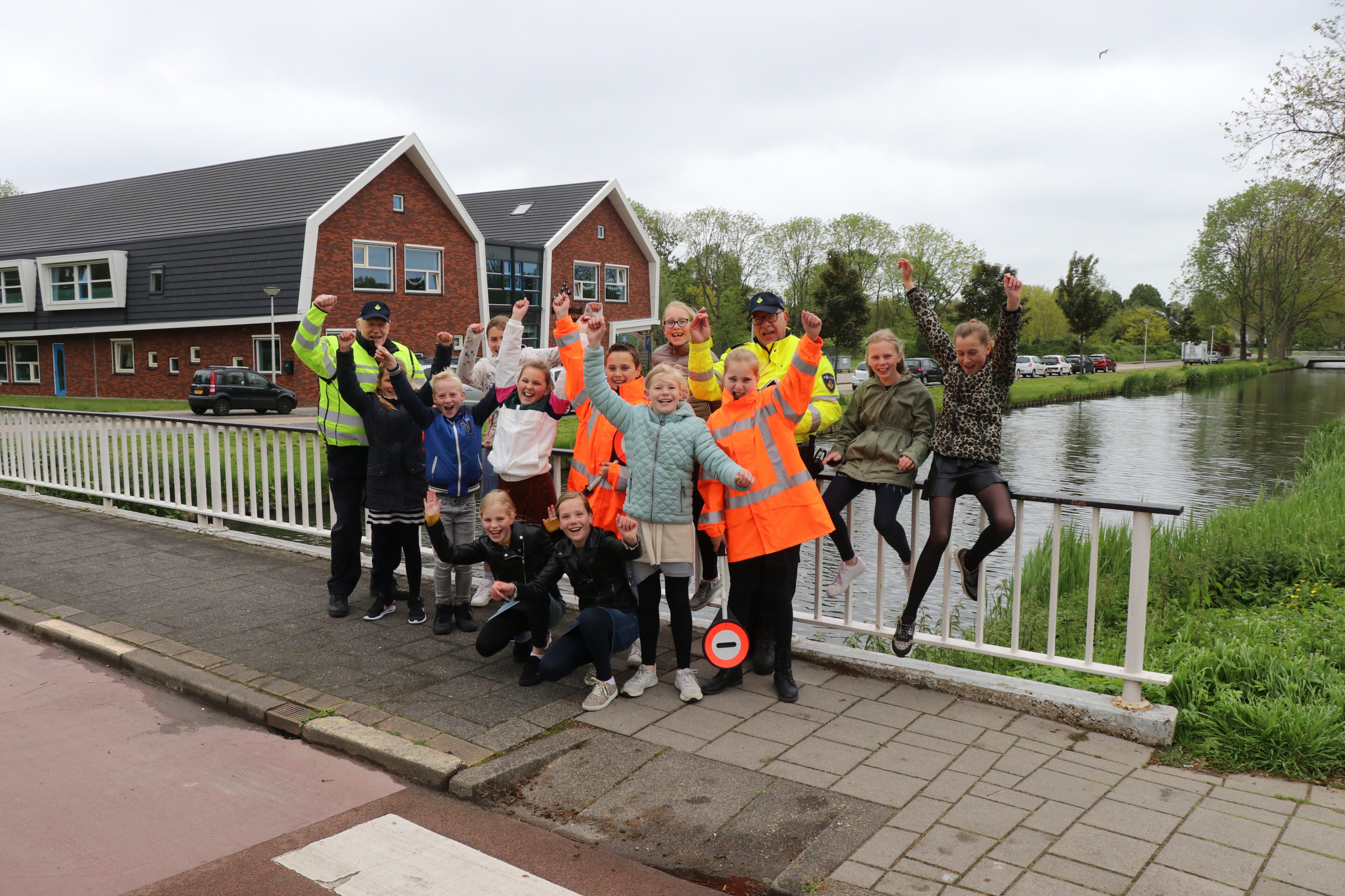 Verkeersbrigadiers Admiraal de Ruyterschool Krimpen aan den IJssel