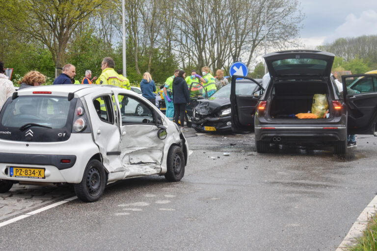 Twee gewonden bij ongeval Westvoorneweg Oostvoorne
