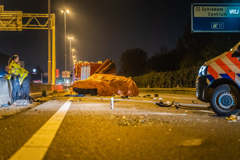 Dode en gewonden na ernstig ongeval A20 Schiedam (video)