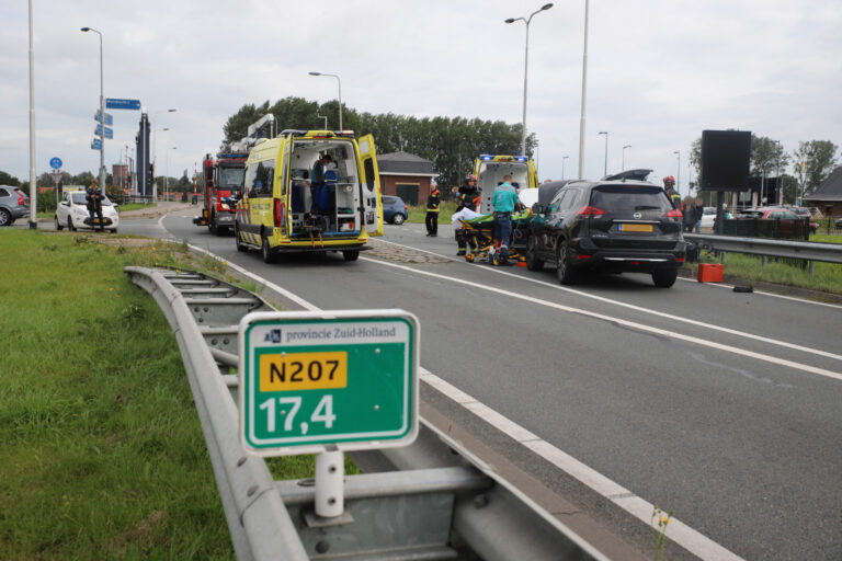 N207 bij Gouda tijdelijk gestremd na ongeval