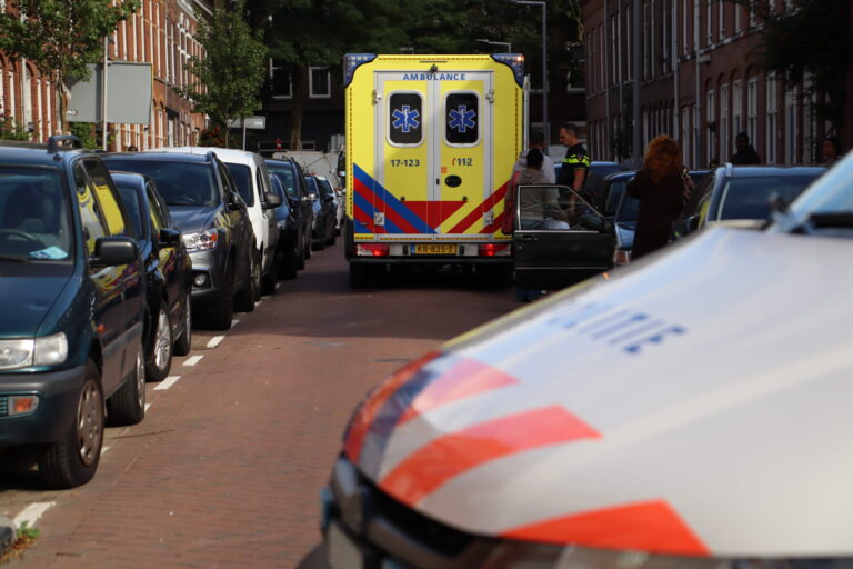 Kindje gewond na aanrijding Frans Bekkerstraat