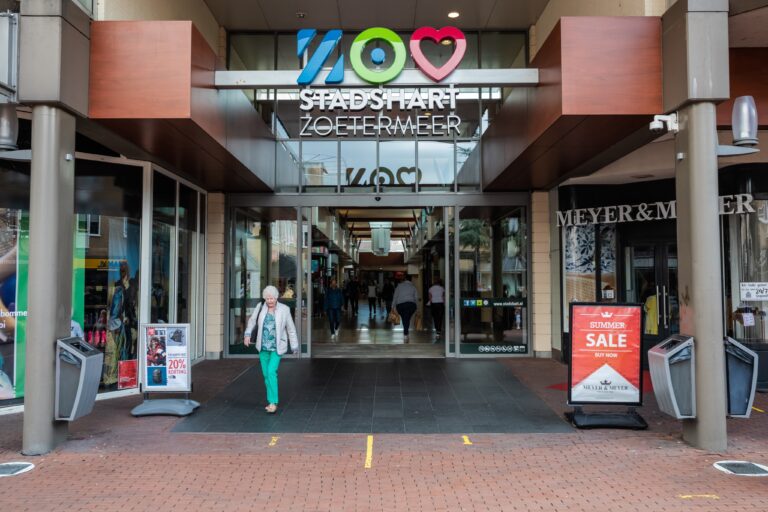 Honderden winkels en bedrijven zonder stroom in Stadshart Zoetermeer