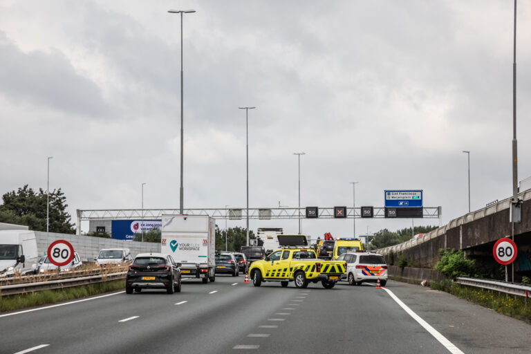Meerdere files op de snelwegen rondom Rotterdam