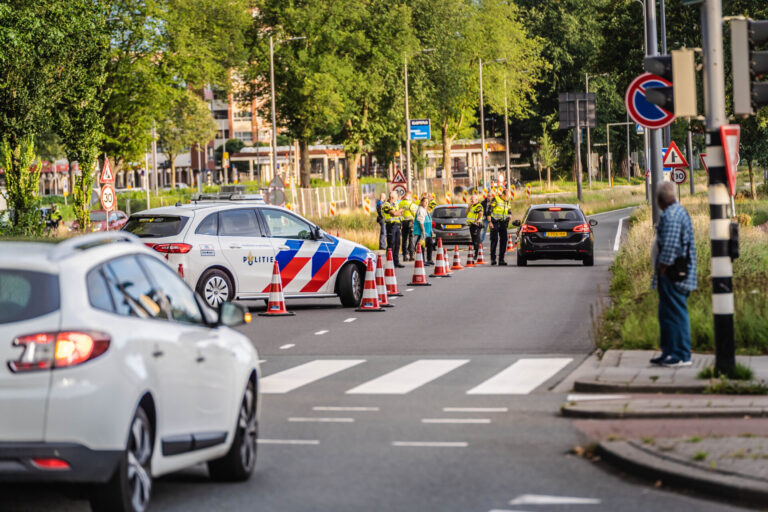72 bekeuringen tijdens verkeerscontrole in Rotterdam Prins Alexander