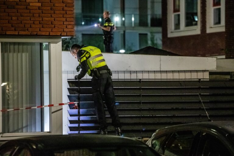 Overleden persoon gevonden op galerij van flat Lindberghlaan Den Haag