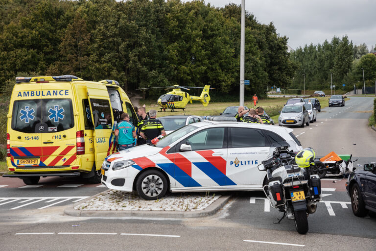 Politie op zoek naar automobilist na zware aanrijding in Zoetermeer