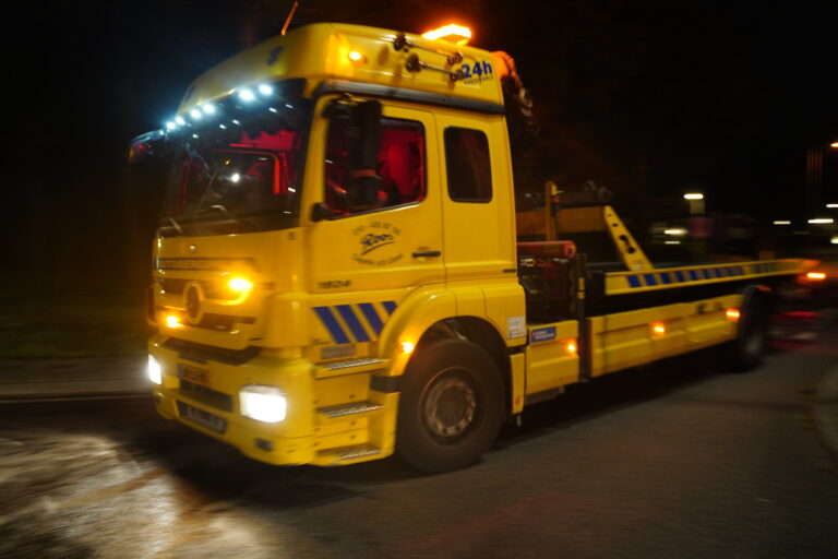 Weer volop file door diverse ongevallen op snelwegen rondom Rotterdam
