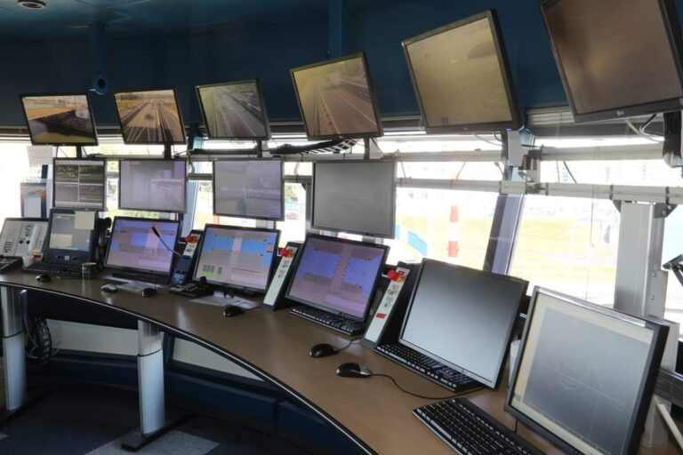 Files in Krimpen en Capelle door technische storing met Algerabrug