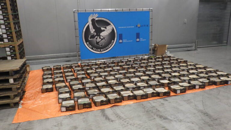 Meerdere partijen cocaïne onderschept in Rotterdamse haven