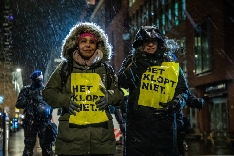 Toch enkele aanhoudingen na afloop van persconferentie