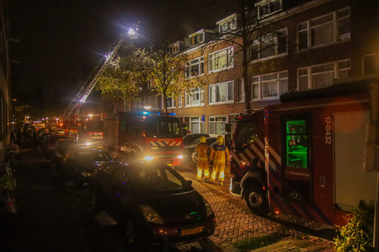 Woningbrand leidt tot vondst van vuurwapens en 45 kilo heroïne Texelsestraat Rotterdam
