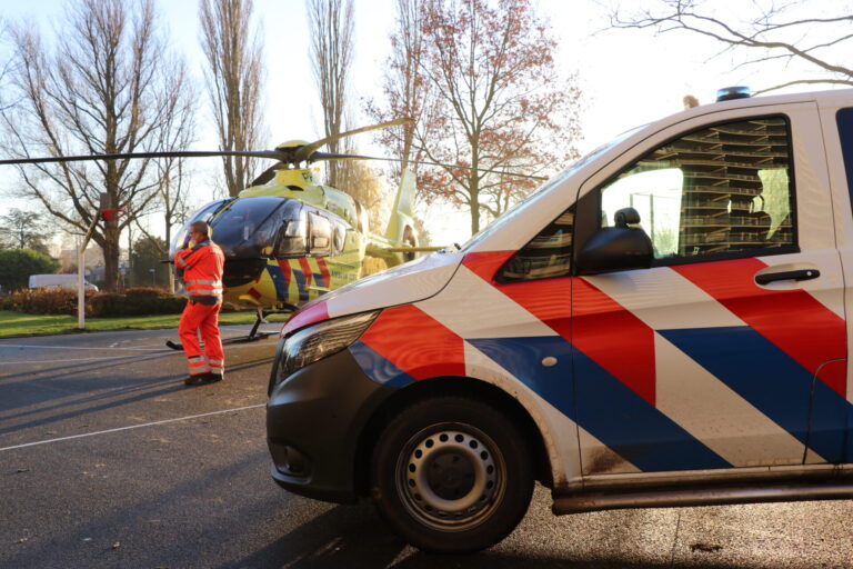 Traumahelikopter ingezet voor medische noodsituatie Reviusrondeel Capelle aan den IJssel