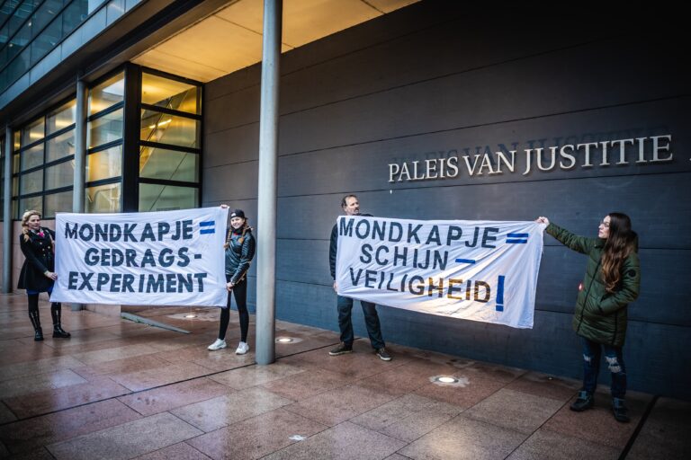 Gerechtshof: ‘Mondkapjesplicht niet in strijd met grondrechten’