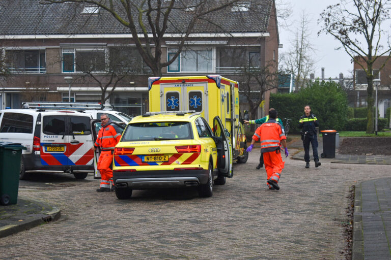 Traumateam ingezet voor medische noodsituatie in woning Jozef Israelstraat Krimpen aan den Ijssel