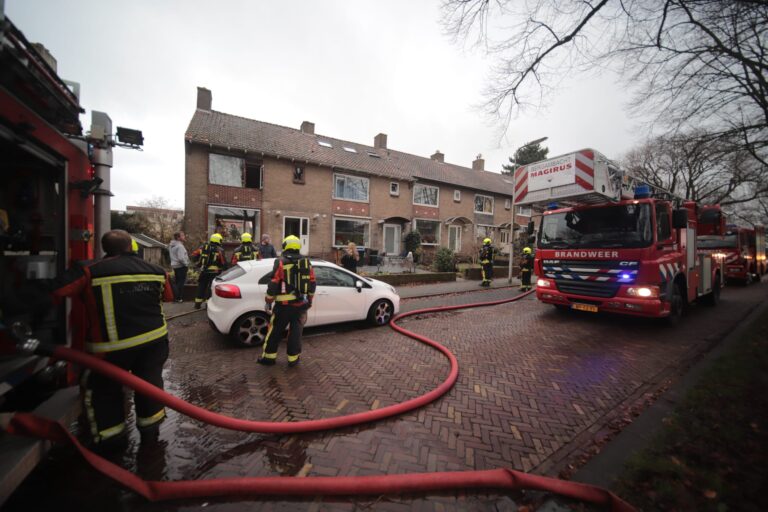 Woningbrand snel geblust in Van Baerlestraat in Gouda