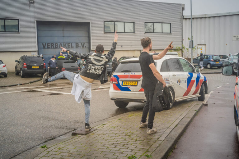Burgemeester Lamers heeft geen goed woord over voor illegaal feest Jan van Riebeeckweg Schiedam