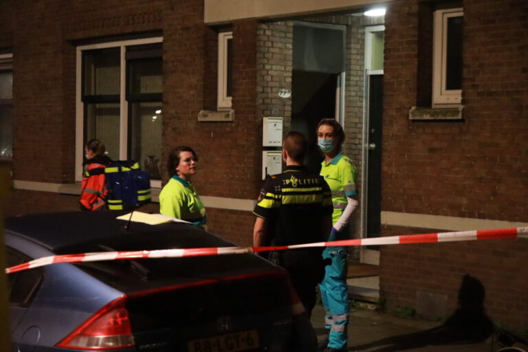 Vrouw overleden na steekpartij Lange Hilleweg Rotterdam