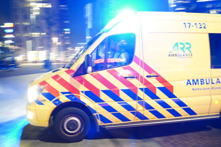 Aangereden voetganger (46) uit Maassluis overleden aan verwondingen