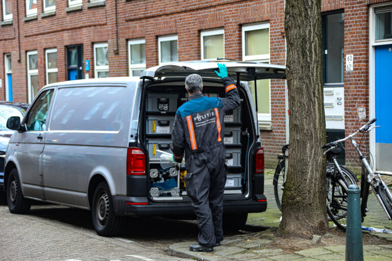 Twee aanhoudingen na vondst van drugs door woningbrand van Duylstraat Rotterdam