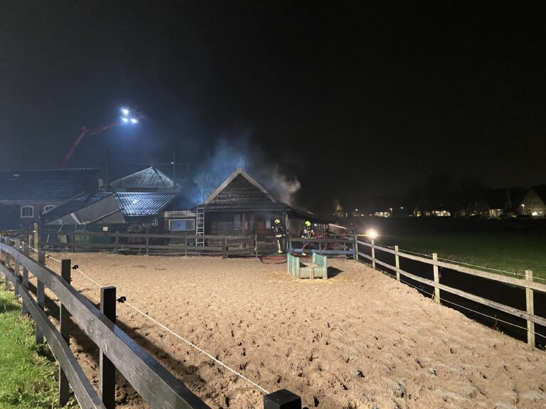 Schuurfeest eindigt met flinke brand Bermweg Nieuwerkerk aan den Ijssel