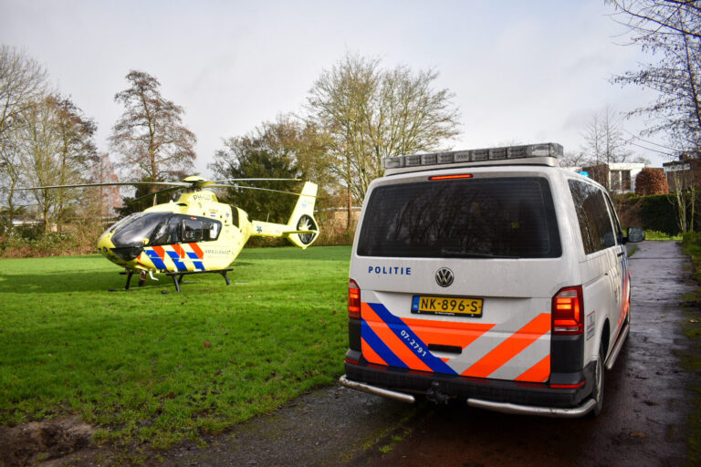 Zwaargewonde na steekpartij Meidoornhof Krimpen aan den IJssel