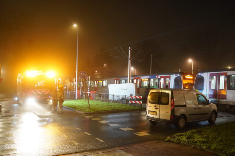 Metro ramt aanhanger President Rooseveltweg Rotterdam