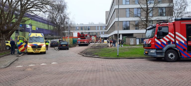 Brand na kortsluiting in woonzorgcomplex aan Van Beethovenlaan in Rotterdam