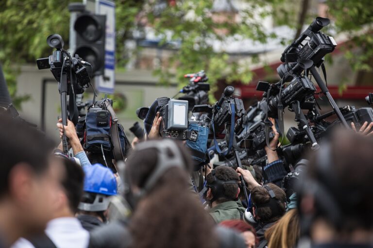 Man bedreigt journalist, politie zelfde avond nog aan de deur
