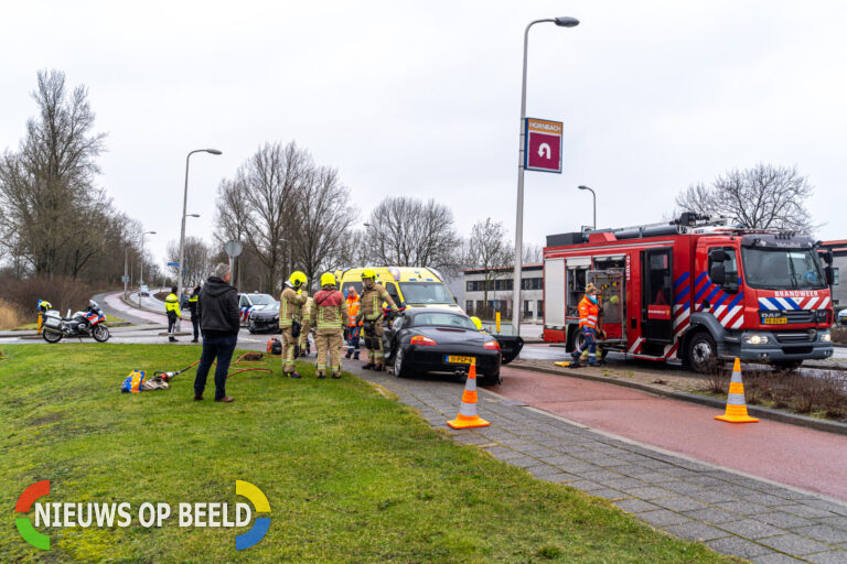 Brandweer opent deur na ongeluk Schollevaartse Dreef Capelle aan den IJssel