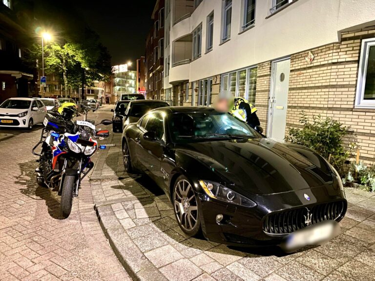 Politie vindt in België gestolen Maserati Granturismo terug in Rotterdam