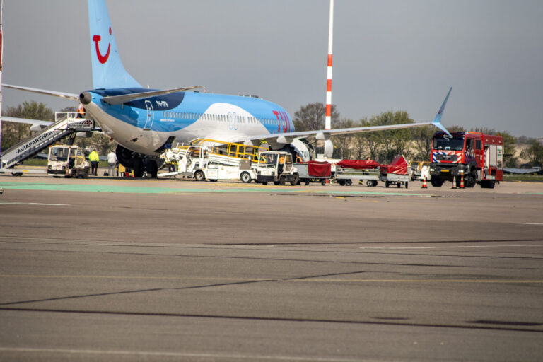 Passagiersvliegtuig lekt kerosine bij vertrek van Rotterdam The Hague Airport